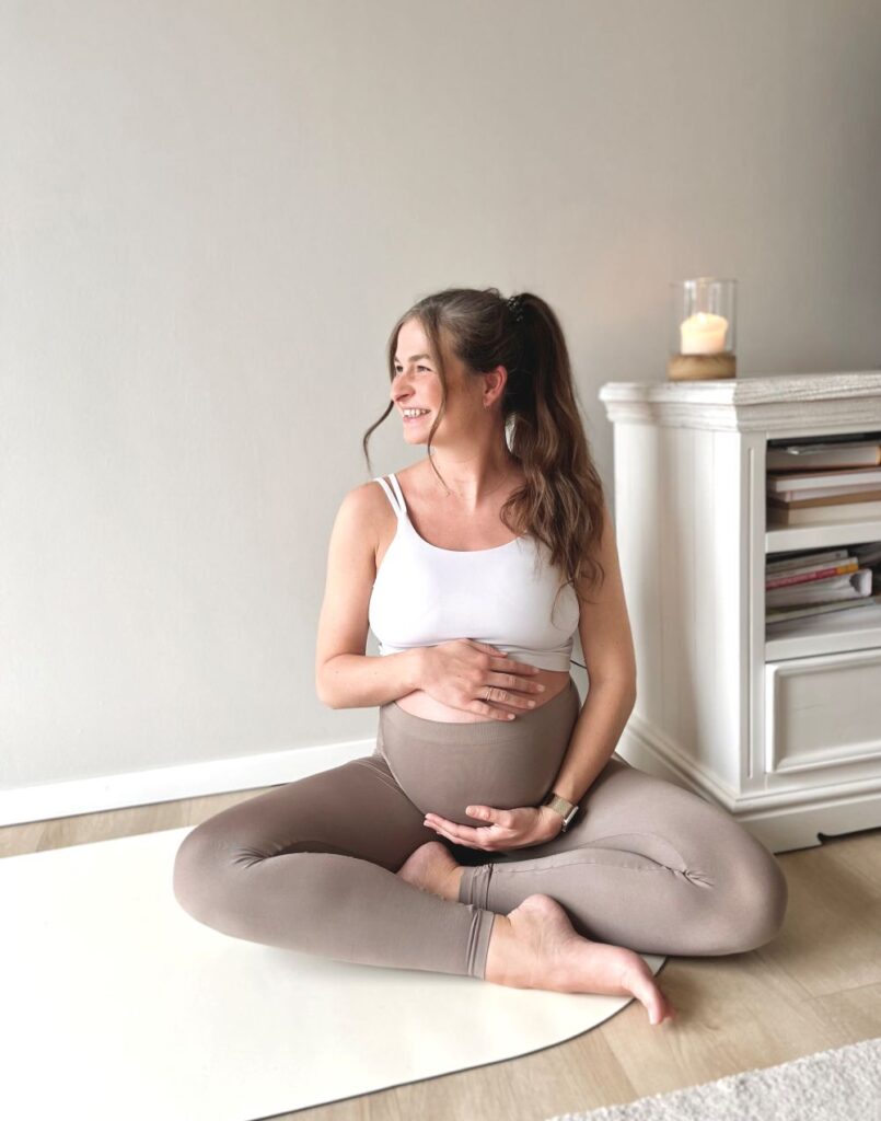 Schwangerschafts Pilates mit Aileen in Hagen atw